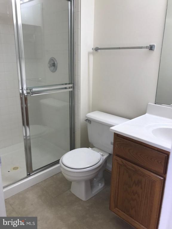 Building Photo - 16150 Taconic Cir