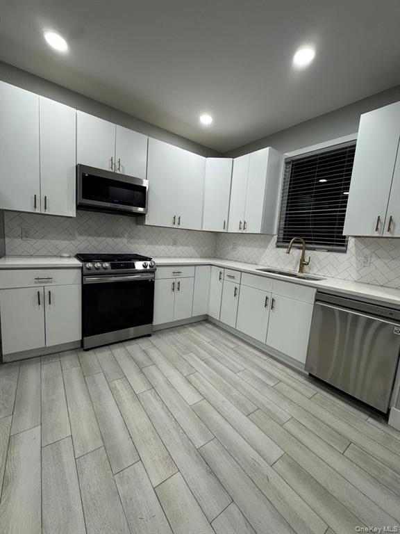 Foto del edificio - 588 W Broadway