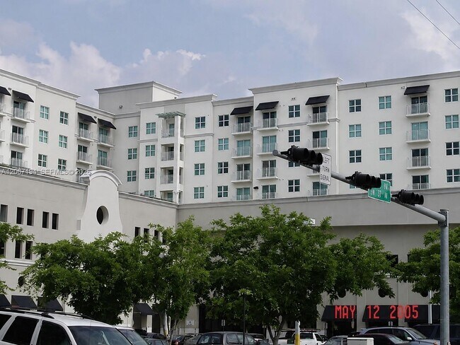 Foto del edificio - 50 Menores Ave