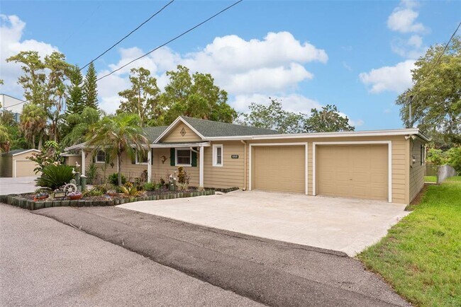 Foto del edificio - 10519 Bridgewood Dr