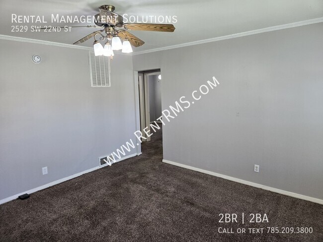 Building Photo - 2529 SW 22nd St