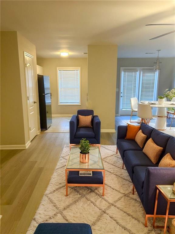 Foto del edificio - 6522 Snow Bird Ln