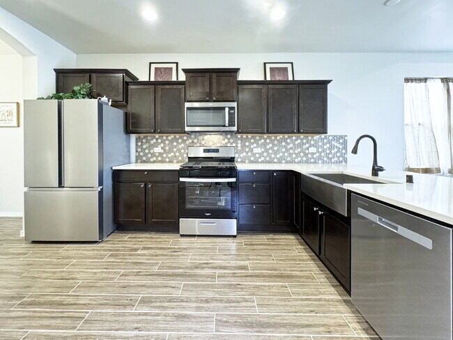 Building Photo - You Found a Nearly New Home For Rent!