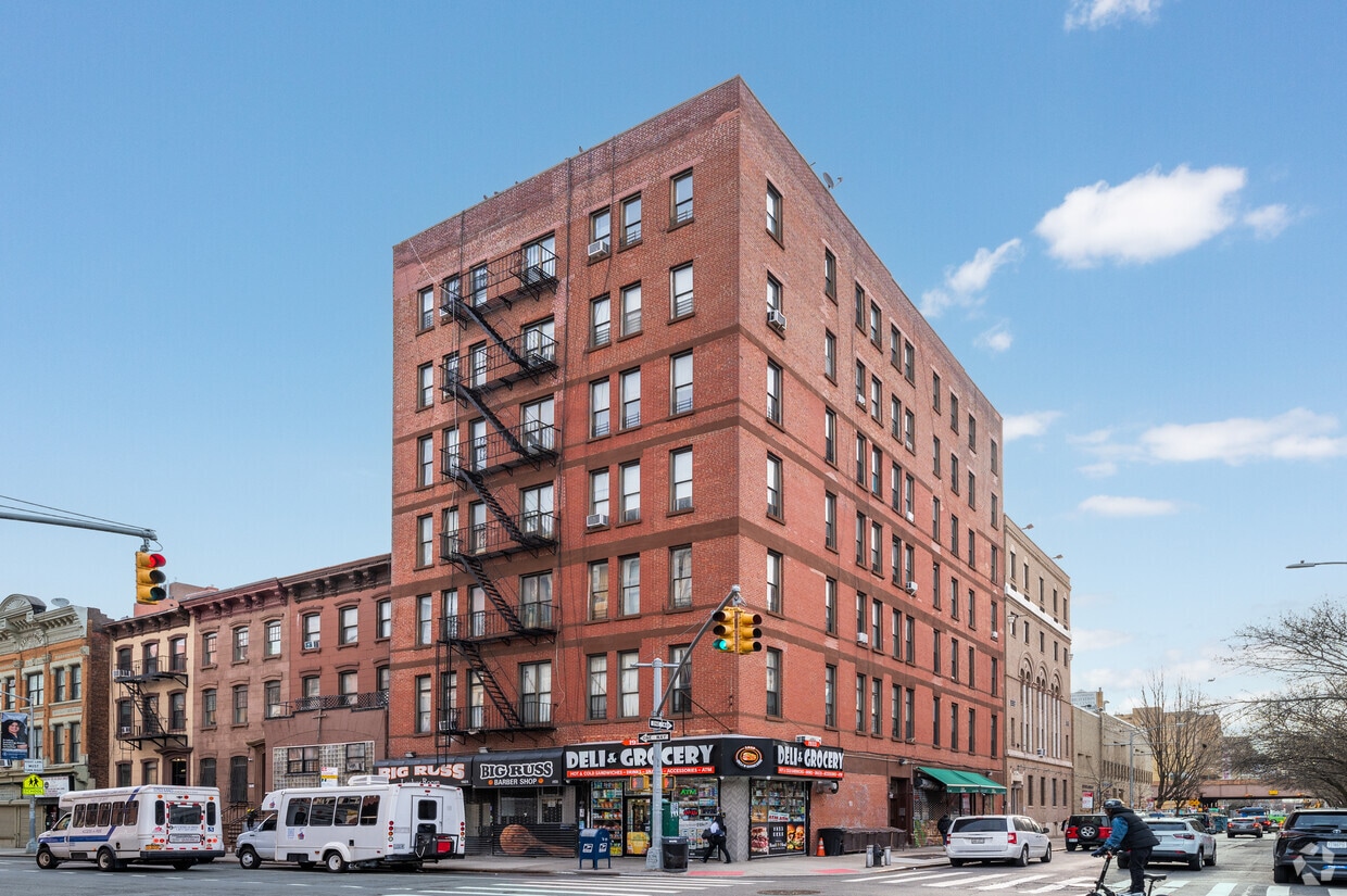 Building Photo - 1931 Madison Ave