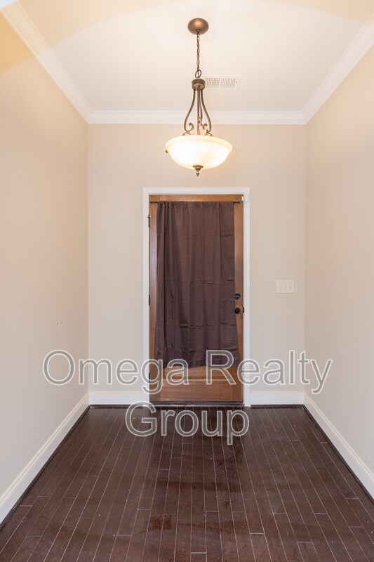 Foto del edificio - 1024 Garnet Dr