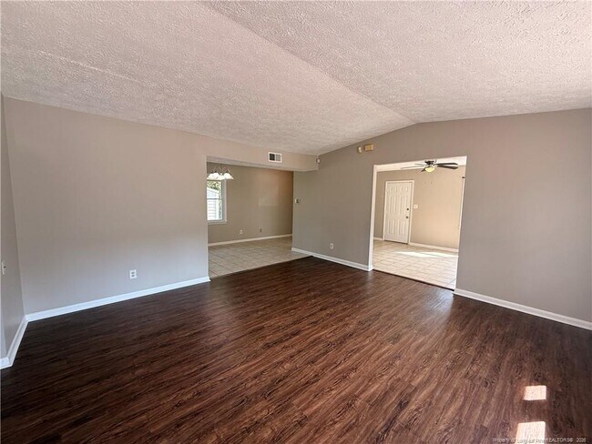 Building Photo - 4805 Fellows Ct