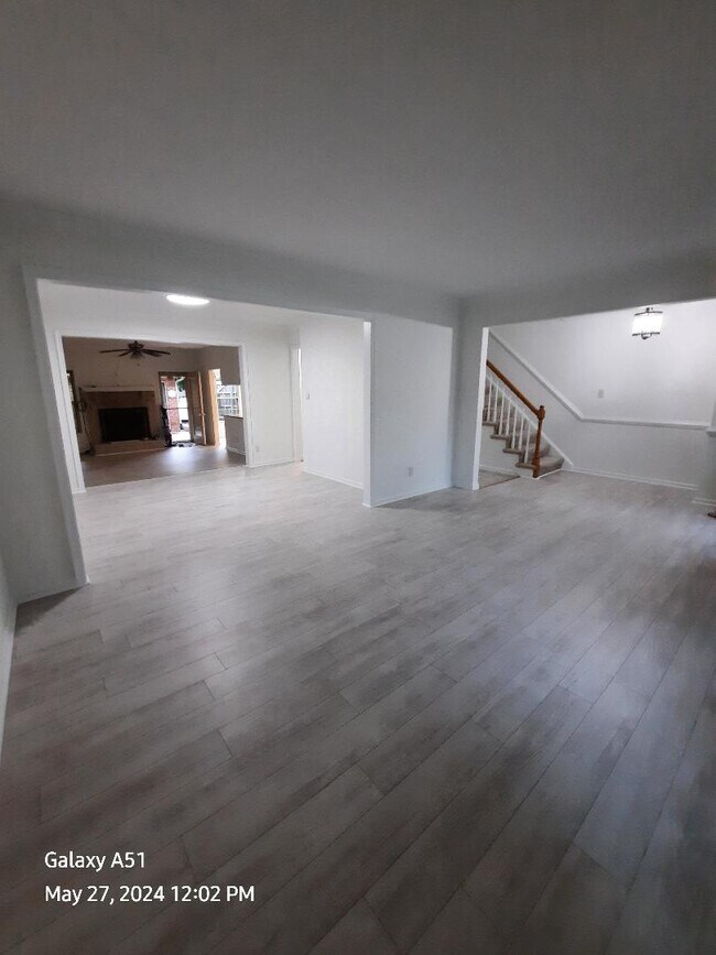 Foto del edificio - 1004 Tottenham Ln