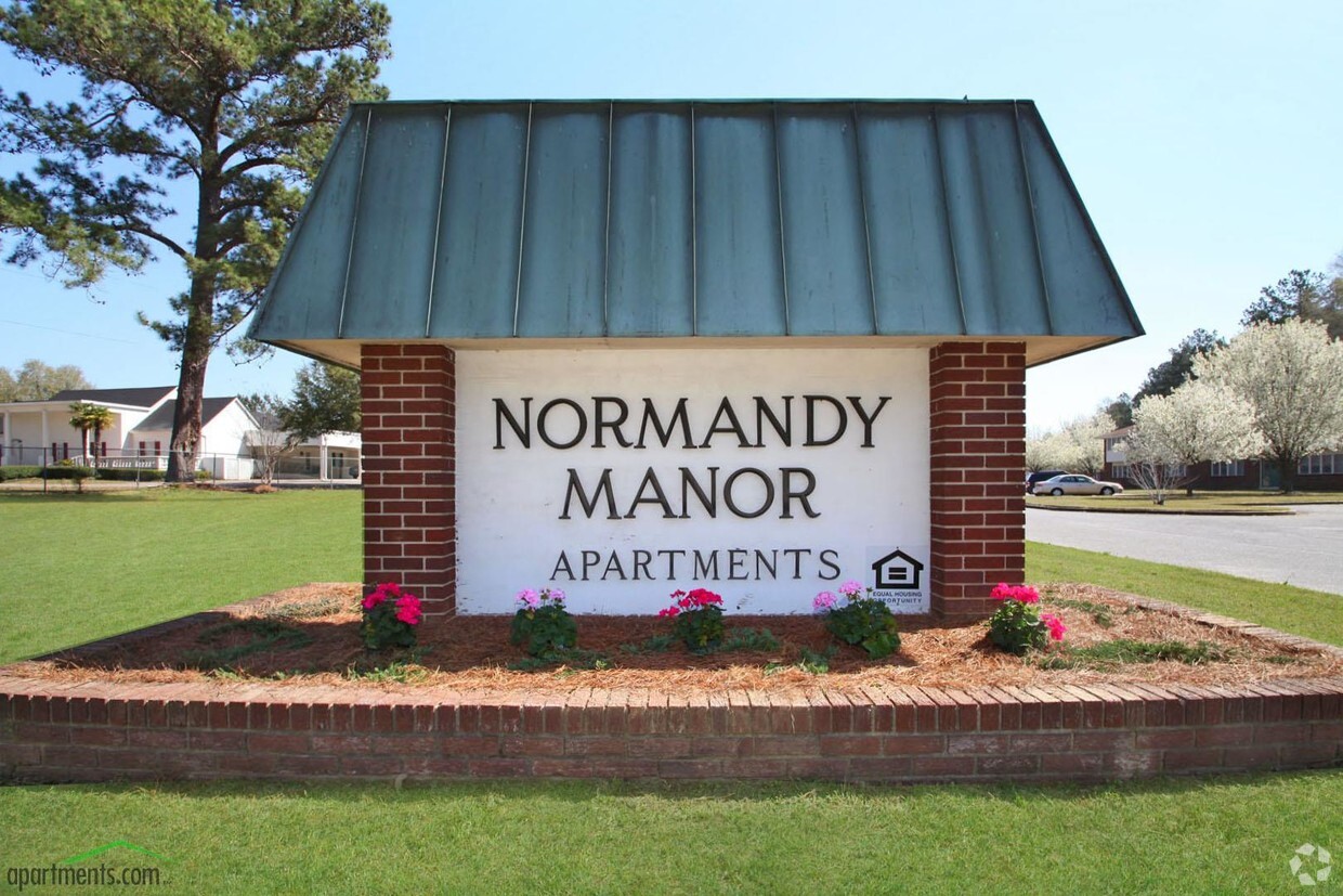 Foto principal - Normandy Manor Apartments