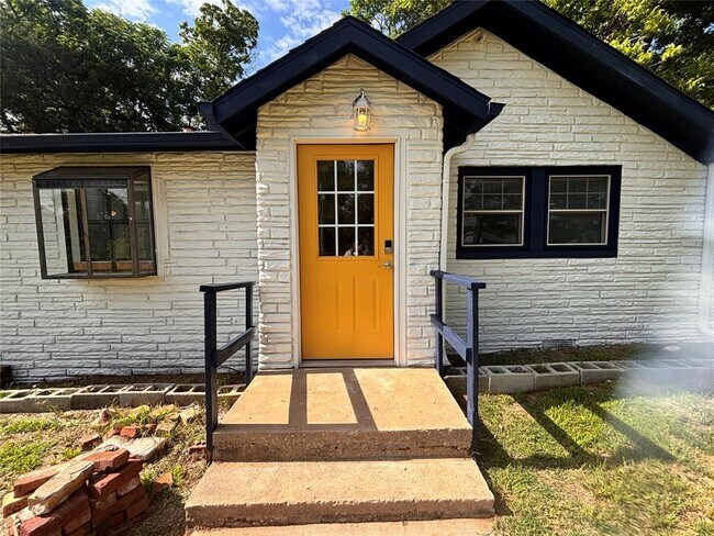 Foto del edificio - 9001 NE 36th St