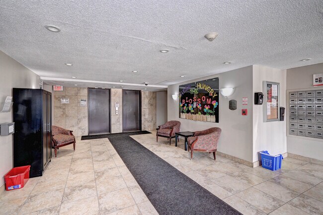 Photo du bâtiment - Campbell Court Apartments
