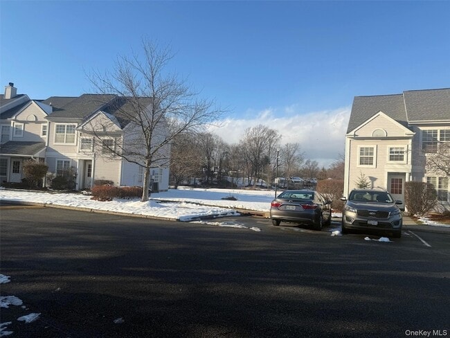 Building Photo - 10 Kensington Way