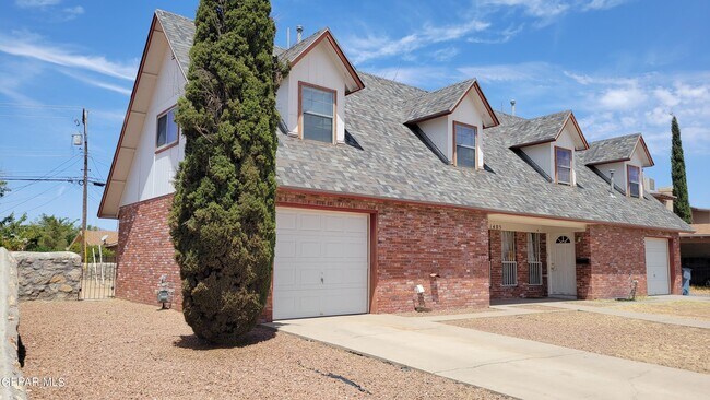 Building Photo - 1405 Cessna Dr