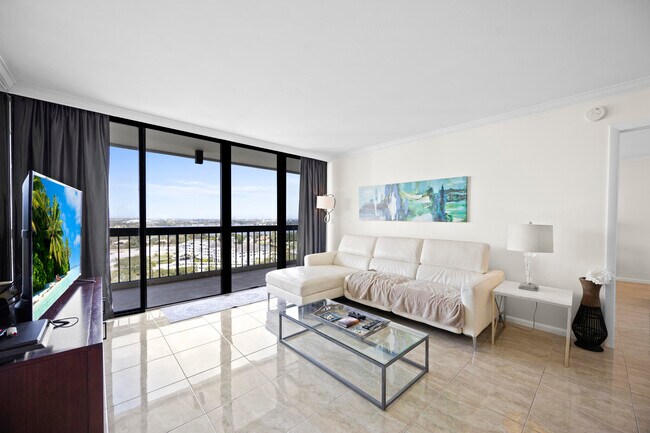 Building Photo - 2425 Presidential Way