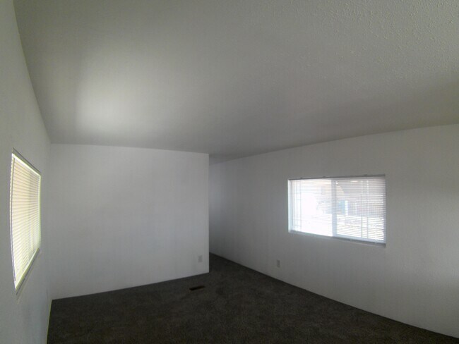 Building Photo - 981 Stahlman Dr