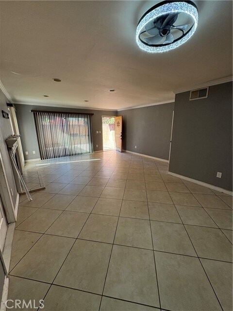 Foto del edificio - 1132 Cll Adra