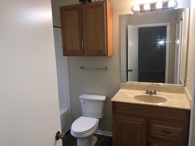 Foto del edificio - 3453 Ridge Country St