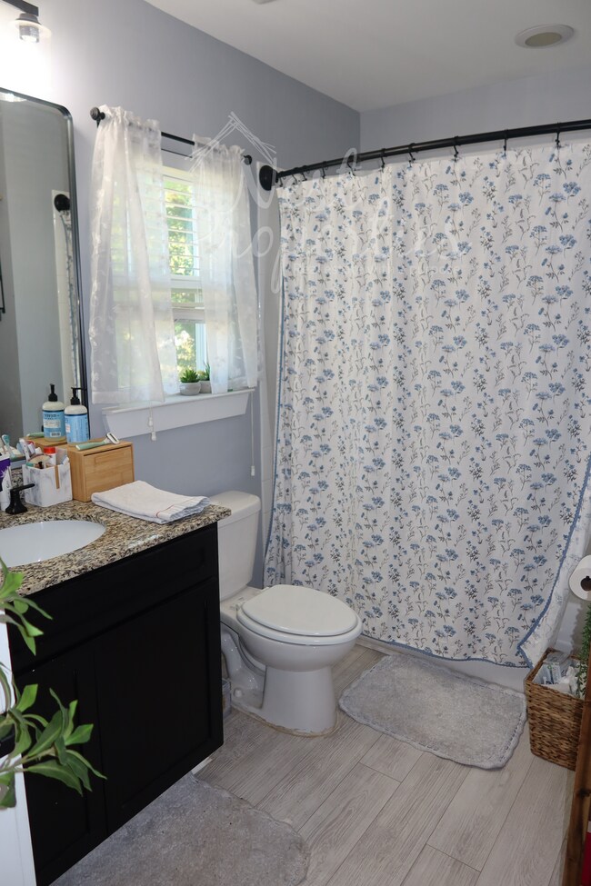 Foto del edificio - 2532 Washington St