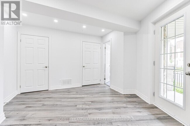 Building Photo - 154 Roy Grv Wy