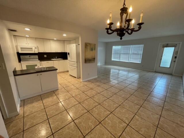Building Photo - 111 Greenbrier C