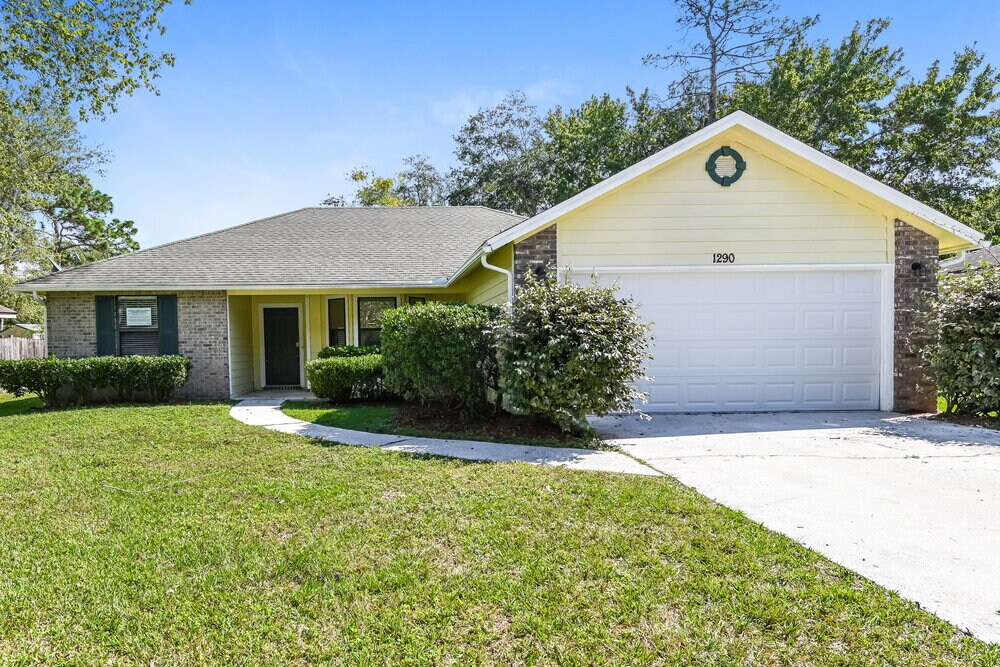 Foto principal - 1290 Bee St N