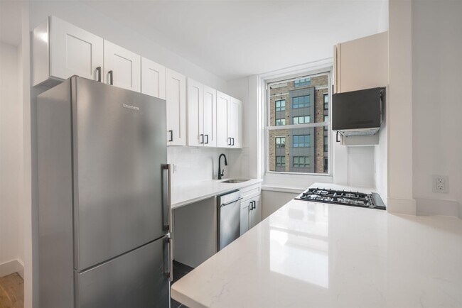 Foto del edificio - 1327 Willow Ave