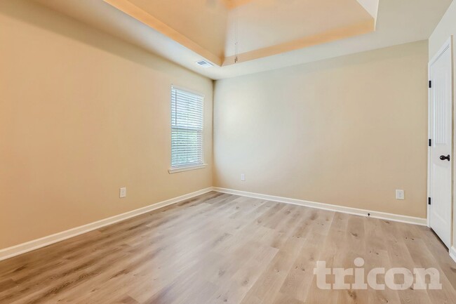 Building Photo - 135 Lindsey Terrace