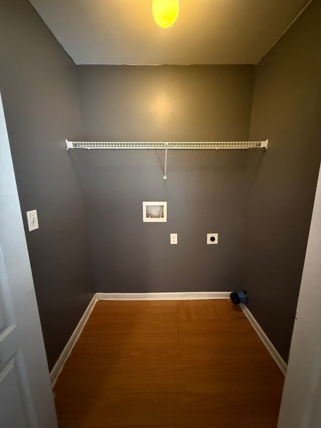 Foto del edificio - Comfort Meets Convenience — Move-In Ready!