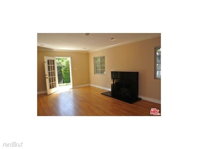 Foto del edificio - 746 N Sycamore Ave