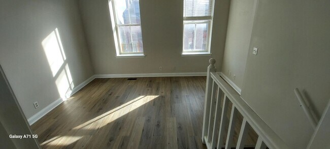 Foto del edificio - 10th Street Apartments