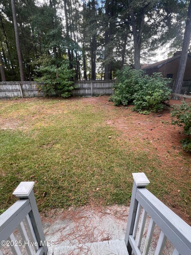 Building Photo - 105 Ridge Pl