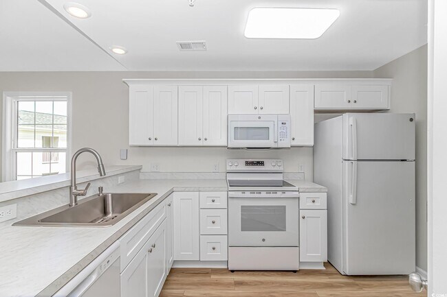 Building Photo - 485 White River Dr
