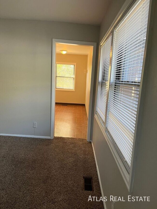 Foto del edificio - 2519 Wood Ave