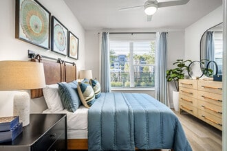 Building Photo - Verve