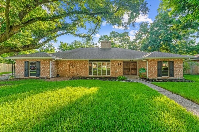 Building Photo - 11 Whittier Dr