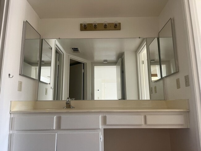 Building Photo - Available Now! 1 Bedroom + Loft