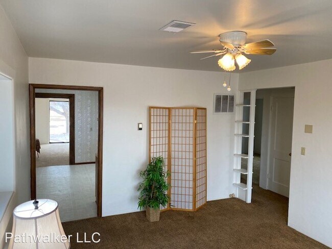 Building Photo - 3 br, 2 bath House - 612 Dallas St. NE