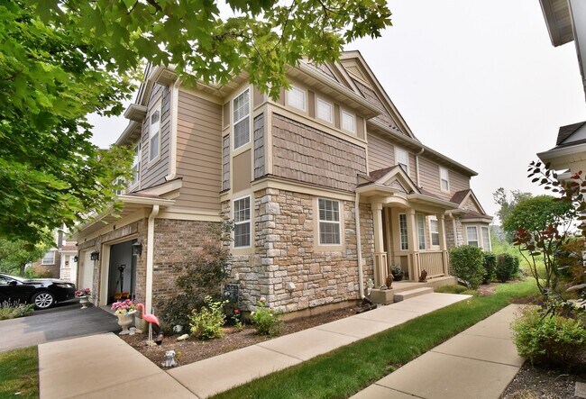 Foto del edificio - 4611 Jenna Rd