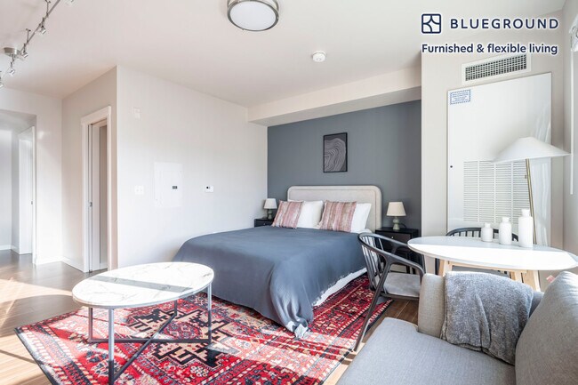 Foto del edificio - 10333 Main St