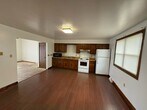Foto principal - 2 Bedroom, 1.5 Bathroom Duplex in Mt. Oliver