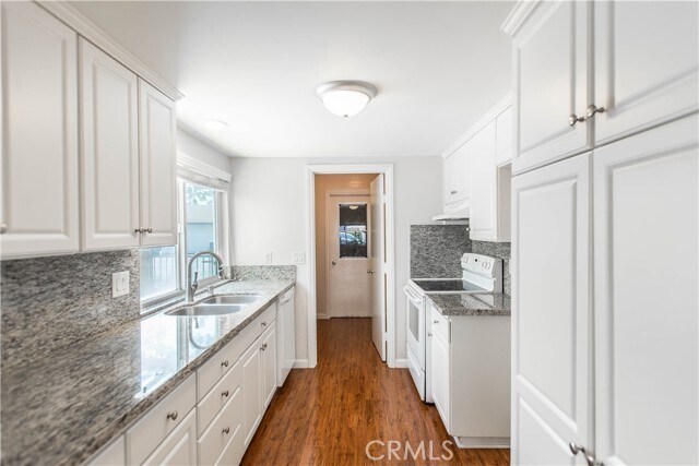 Foto del edificio - 26315 Roundtree Ct