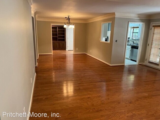 Foto del edificio - 3 br, 2 bath House - 2013 Fox Ridge Rd