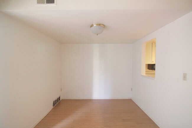 Área de comedor - Village Square