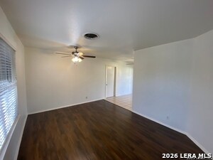 Foto del edificio - 5211 Cinderella St