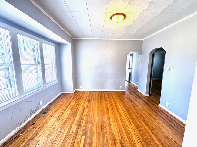Foto del edificio - 29447 Kelly Rd