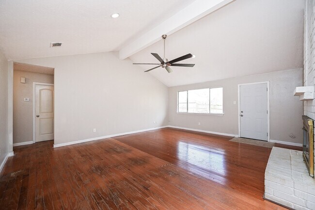 Foto del edificio - 1114 Blue Diamond Dr