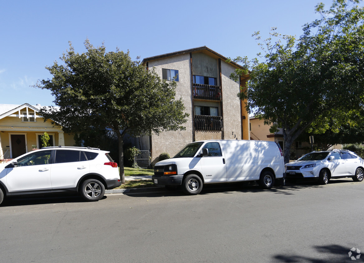 Foto del edificio - 234 N Belmont St