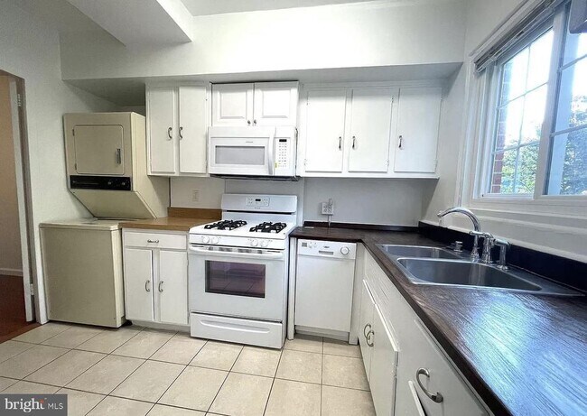 Foto del edificio - 1643 Preston Rd
