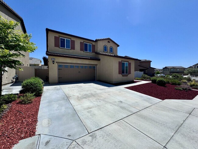 Building Photo - Stunning 4 bedroom 3 bathroom Murrieta hom...