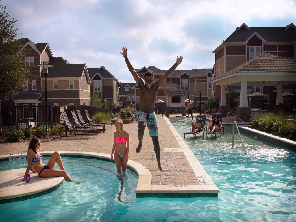 14 FiftyOne ALL INCLUSIVE *Student Living* Apartments Denton, TX