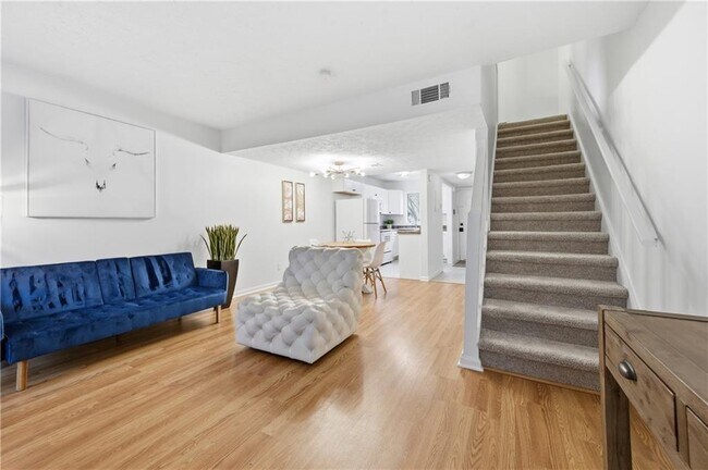 Foto del edificio - 1677 Wynndowne Trail